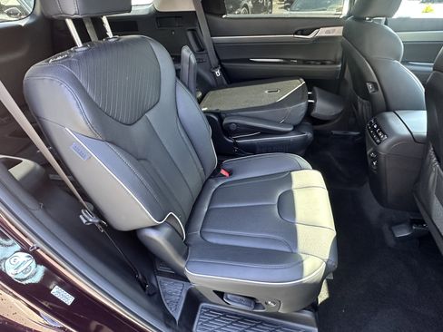 Used 2024 Hyundai Palisade SEL w/ Premium Package AWD/4WD image 46