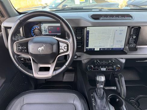 Used 2023 Ford Bronco Everglades image 4