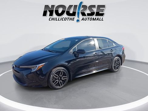 Used 2024 Toyota Corolla LE image 4