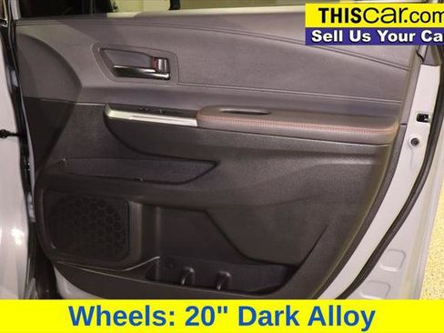 Used 2023 Toyota Sienna XSE FWD image 33