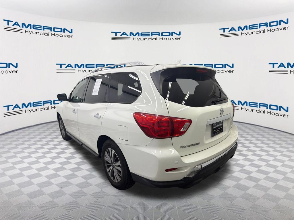 Used 2020 Nissan Pathfinder SL FWD image 3