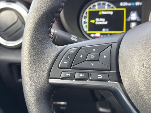 New 2025 Nissan Versa SR w/ Trunk Package image 19