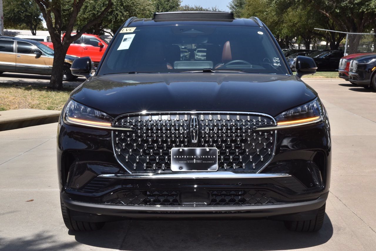 New 2026 Lincoln Aviator Reserve AWD/4WD image 2