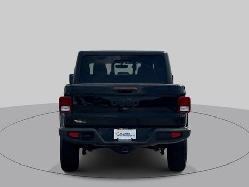 Used 2022 Jeep Gladiator Sport AWD/4WD image 5