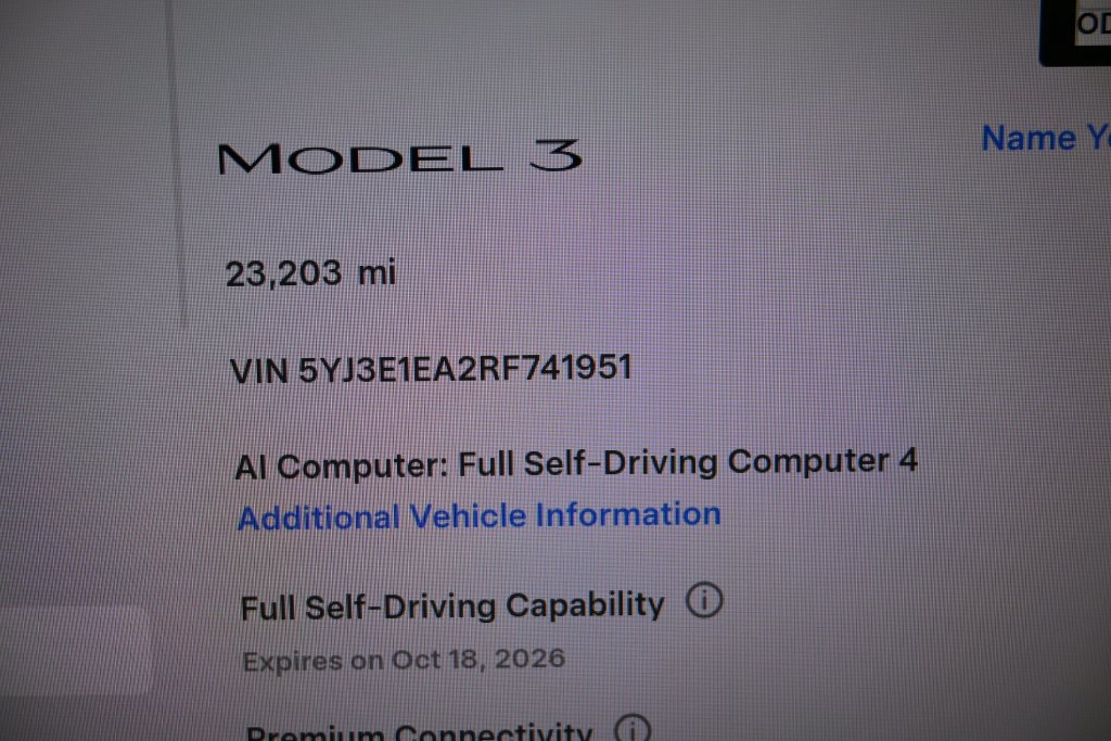 Used 2024 Tesla Model 3 Standard Range RWD image 11