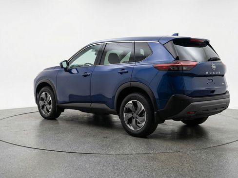 Used 2025 Nissan Rogue SV FWD image 6