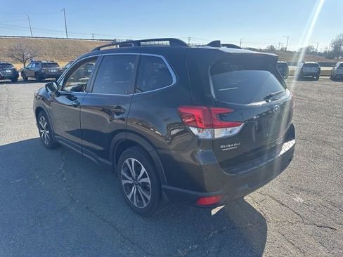 Used 2021 Subaru Forester Limited image 5