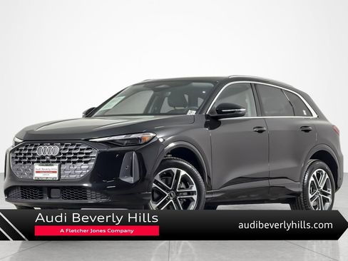 Used 2025 Audi Q5 Premium w/ Convenience Package AWD/4WD image 1