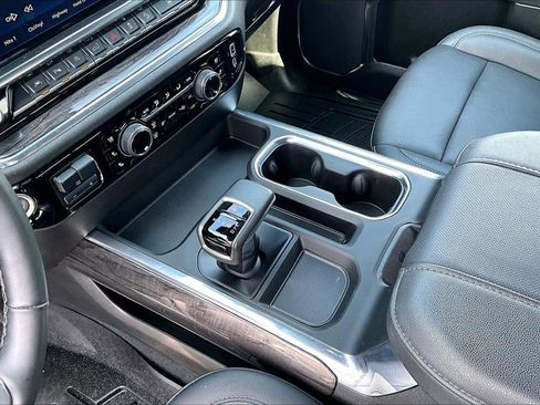 Used 2025 Chevrolet Silverado 1500 LTZ w/ Z71 Off-Road Package image 16