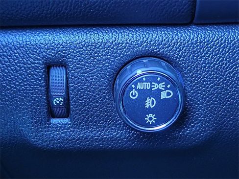 Used 2017 Chevrolet Colorado LT w/ LT Convenience Package image 17