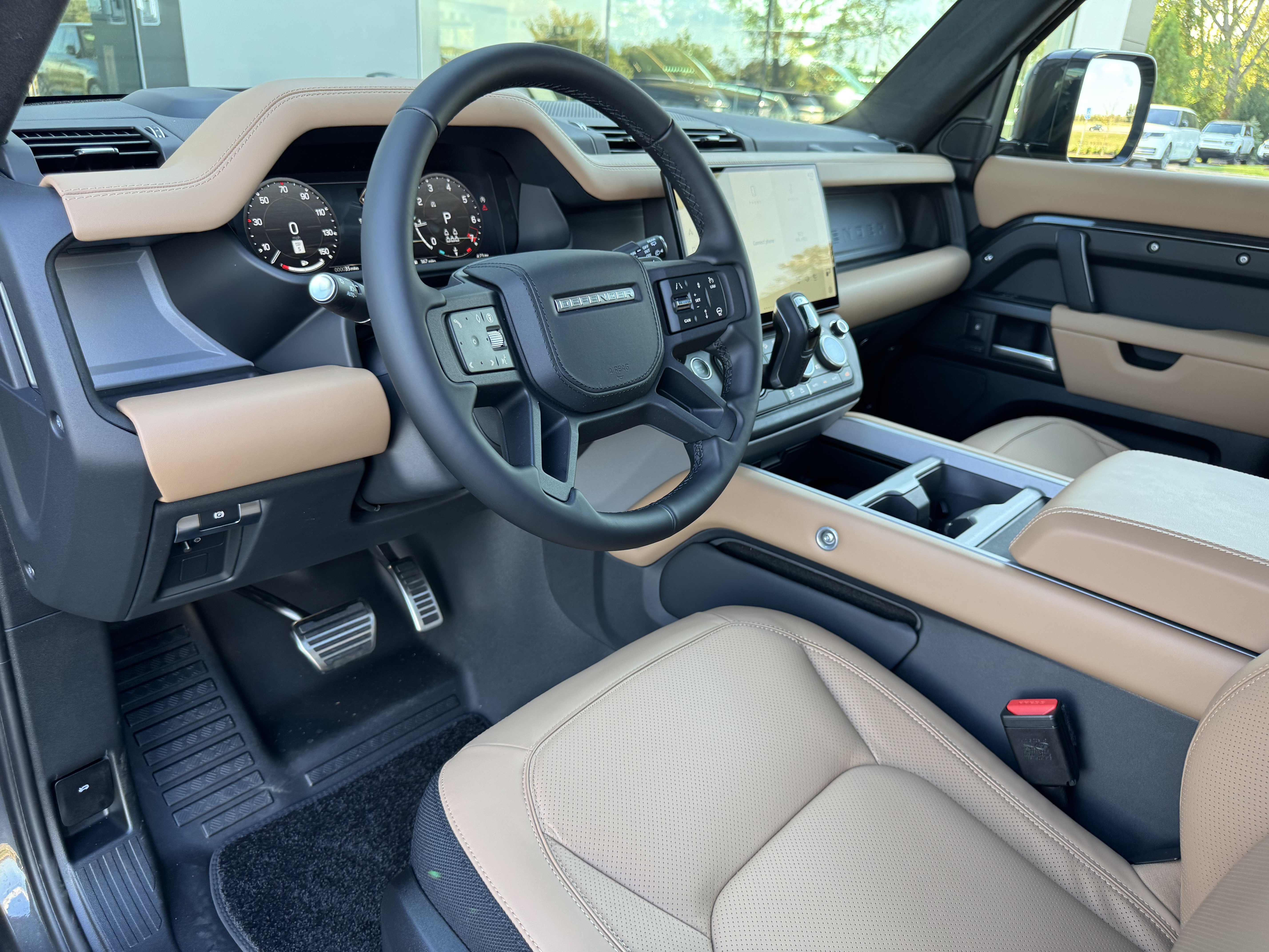 New 2026 Land Rover Defender 130 V8 AWD/4WD image 13