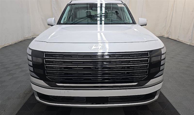 Used 2026 Hyundai Palisade Calligraphy AWD/4WD image 2