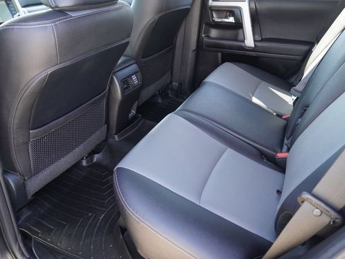 Used 2023 Toyota 4Runner SR5 Premium w/ Moonroof Package RWD image 18