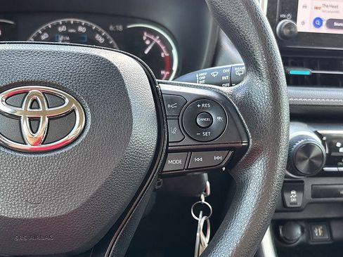 Used 2023 Toyota RAV4 LE FWD image 17