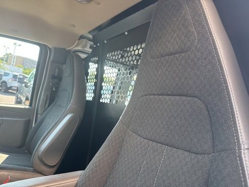Used 2023 Chevrolet Express 2500 w/ Driver Convenience Package image 12