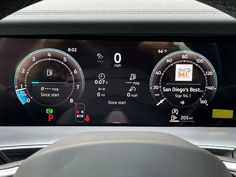 New 2026 Volkswagen Tiguan SE R-Line FWD image 22