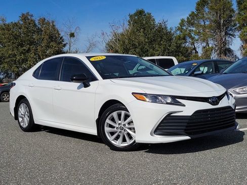 Used 2023 Toyota Camry LE image 35