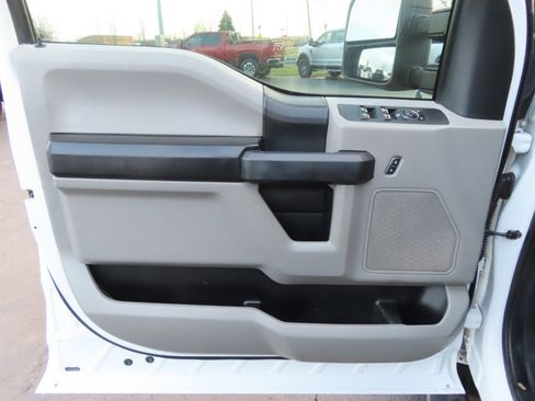 Used 2017 Ford F350 XL w/ STX Appearance Package image 27