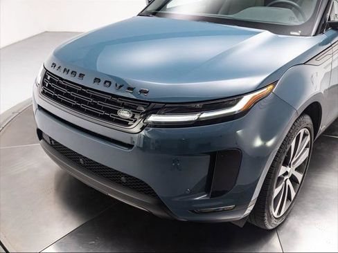 Used 2026 Land Rover Range Rover Evoque S AWD/4WD image 9
