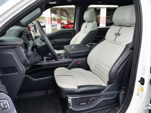Used 2024 Ford F150 Lightning Platinum AWD/4WD image 26