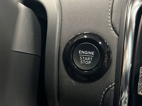 Used 2025 Ford Expedition Max Platinum image 27