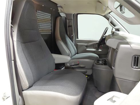Used 2025 Chevrolet Express 2500 w/ Driver Convenience Package RWD image 19