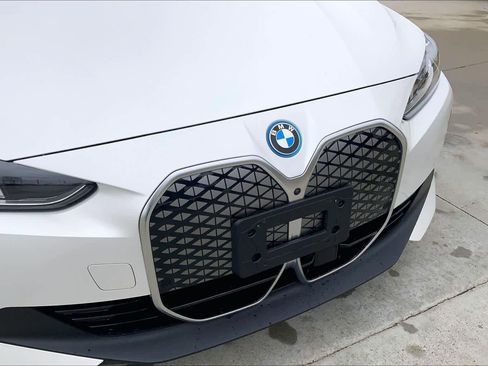 Certified 2025 BMW i4 eDrive40 w/ Premium Package image 29