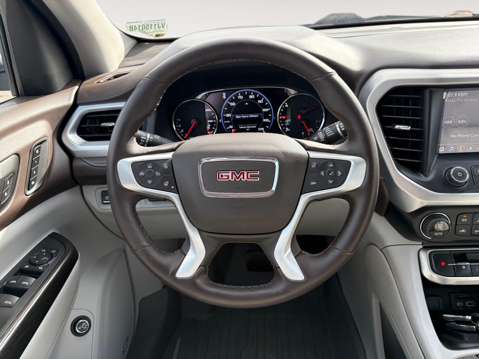 Used 2023 GMC Acadia SLT w/ Technology Package AWD/4WD image 12