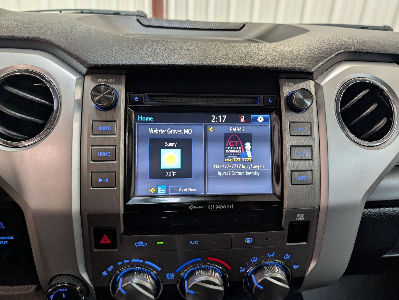 Used 2018 Toyota Tundra SR5 w/ SR5 Upgrade Package AWD/4WD image 19
