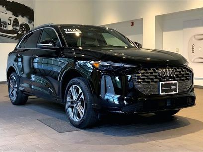 Used 2025 Audi Q5 Premium w/ Convenience Package