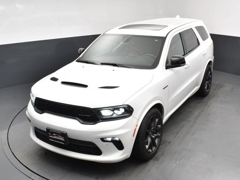 Used 2022 Dodge Durango R/T w/ Tow 'N Go Package AWD/4WD image 21