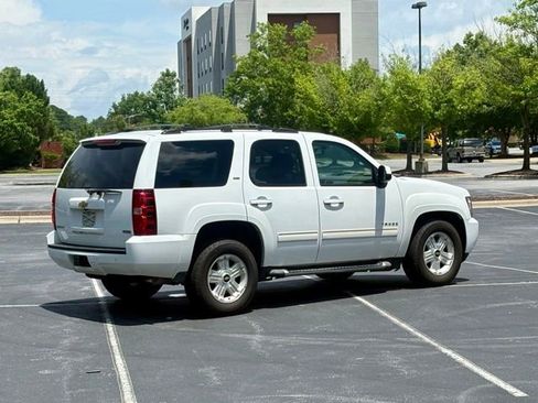 Used 2011 Chevrolet Tahoe LT w/ Suspension Package, Off-Road RWD image 8