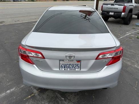 Used 2012 Toyota Camry SE FWD image 10