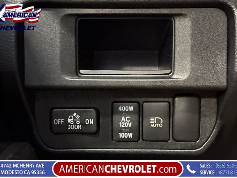 Used 2019 Toyota Tacoma TRD Off-Road AWD/4WD image 36