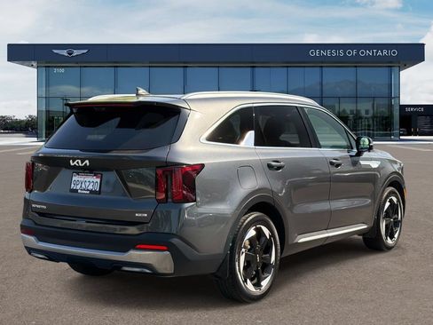 Used 2025 Kia Sorento SX Prestige AWD/4WD image 2
