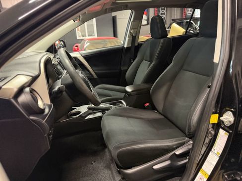 Used 2013 Toyota RAV4 XLE AWD/4WD image 15