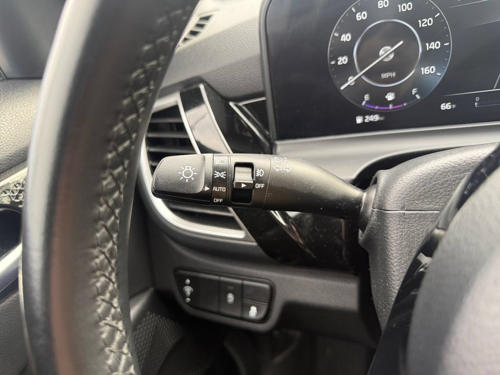 Used 2024 Kia Seltos S AWD/4WD image 35