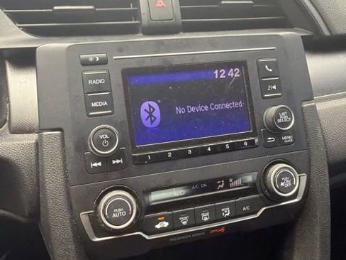 Used 2018 Honda Civic LX image 4
