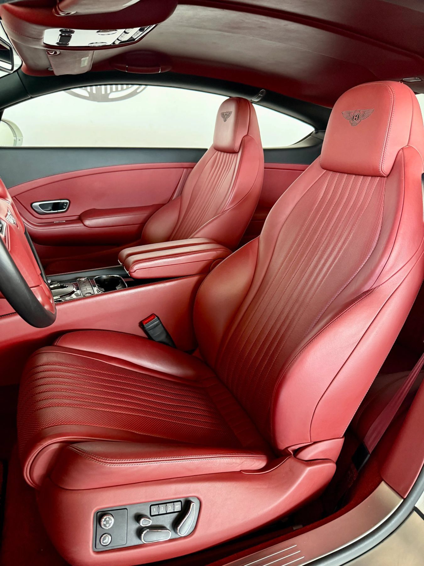 Used 2016 Bentley Continental GT AWD/4WD image 14