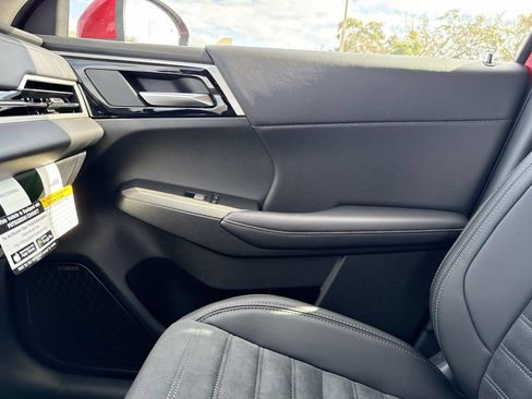 New 2026 Mitsubishi Outlander SE FWD image 25