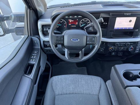 Used 2025 Ford F350 XLT image 21
