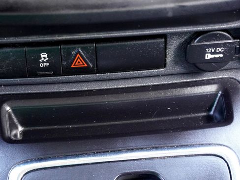 Used 2015 Jeep Compass Sport image 22