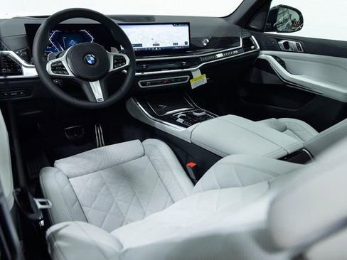 New 2026 BMW X5 xDrive40i w/ M Sport Package image 22