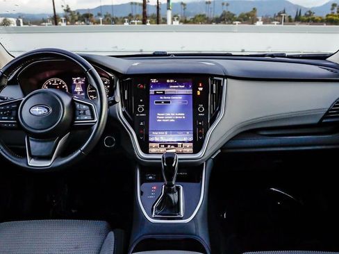 Used 2025 Subaru Outback Premium image 15