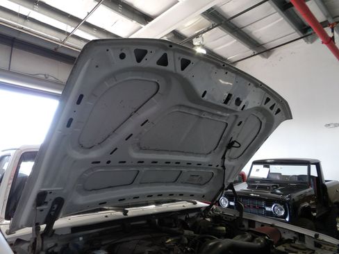 Used 1992 Ford Bronco image 90