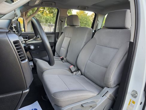 Used 2015 GMC Sierra 2500 2WD Crew Cab image 26