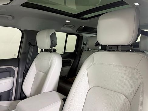 New 2026 Land Rover Defender 110 X-Dynamic SE AWD/4WD image 6