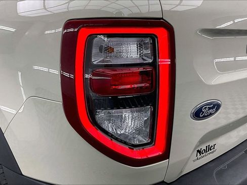 Certified 2025 Ford Bronco Sport Outer Banks w/ Outer Banks Tech Package+ AWD/4WD image 30