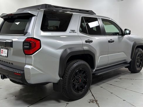 Certified 2025 Toyota 4Runner TRD Off-Road Premium image 5