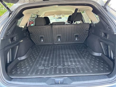 Used 2021 Subaru Outback Premium image 26